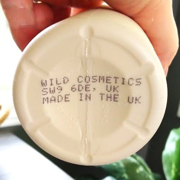 Wild Cosmetics Honey& Almond Bodywash - Picture 12 of 13